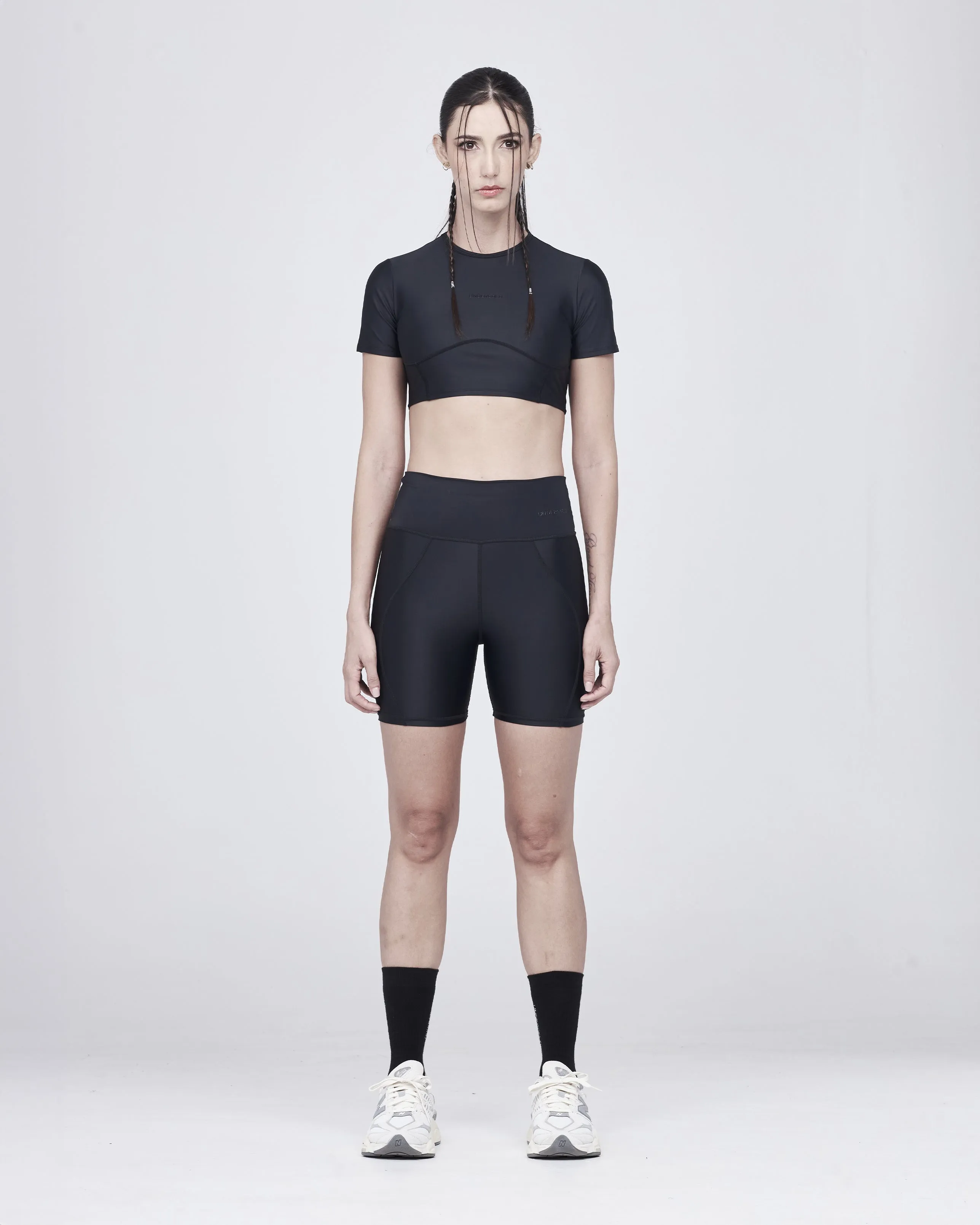 Basics Slim Crop Top Black