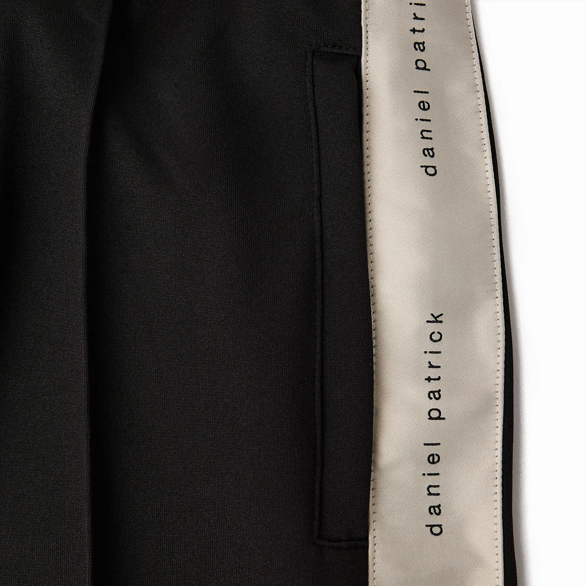 classic slim track pant / black   ivory