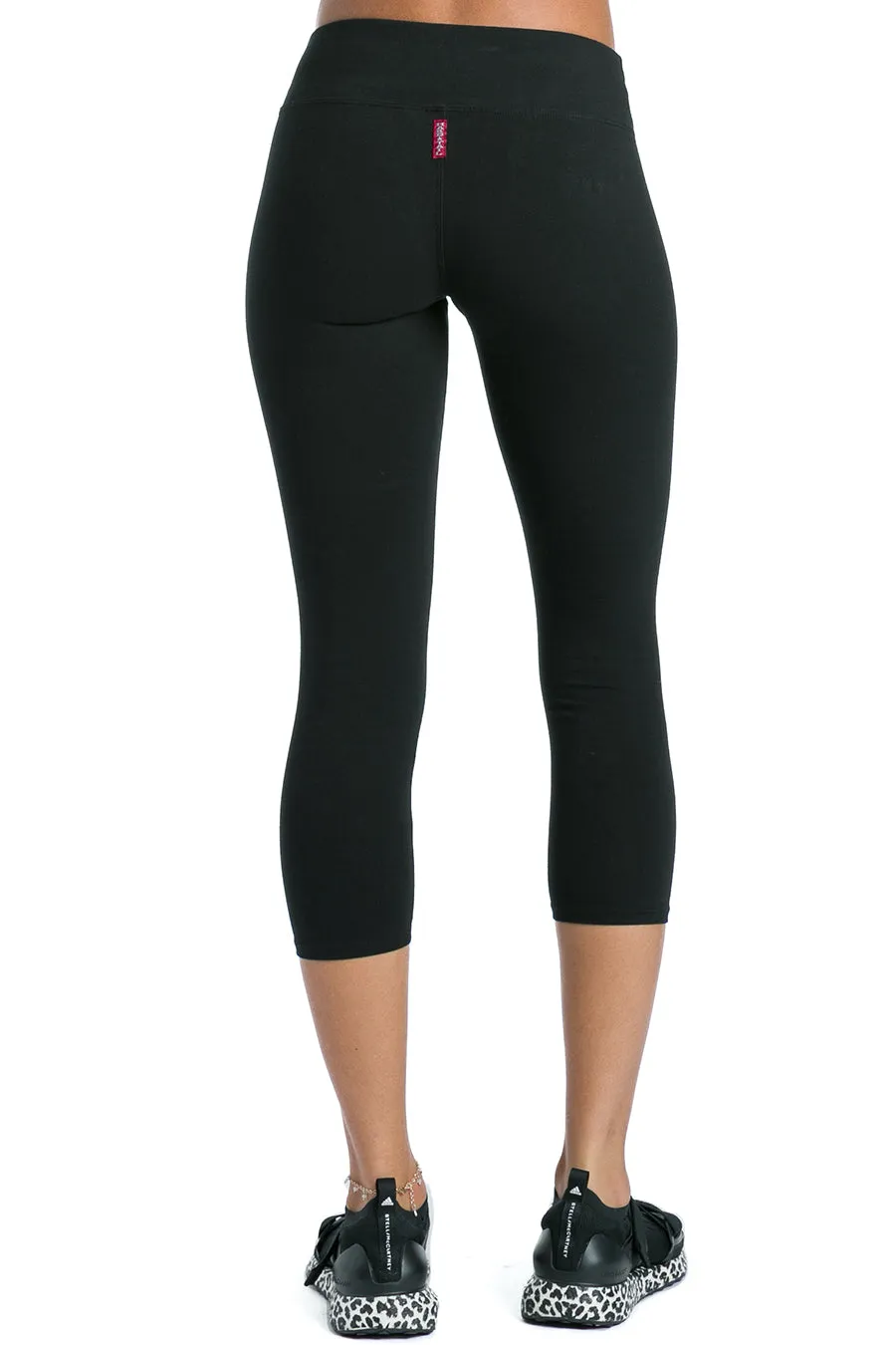 Flat Waist Capri Legging