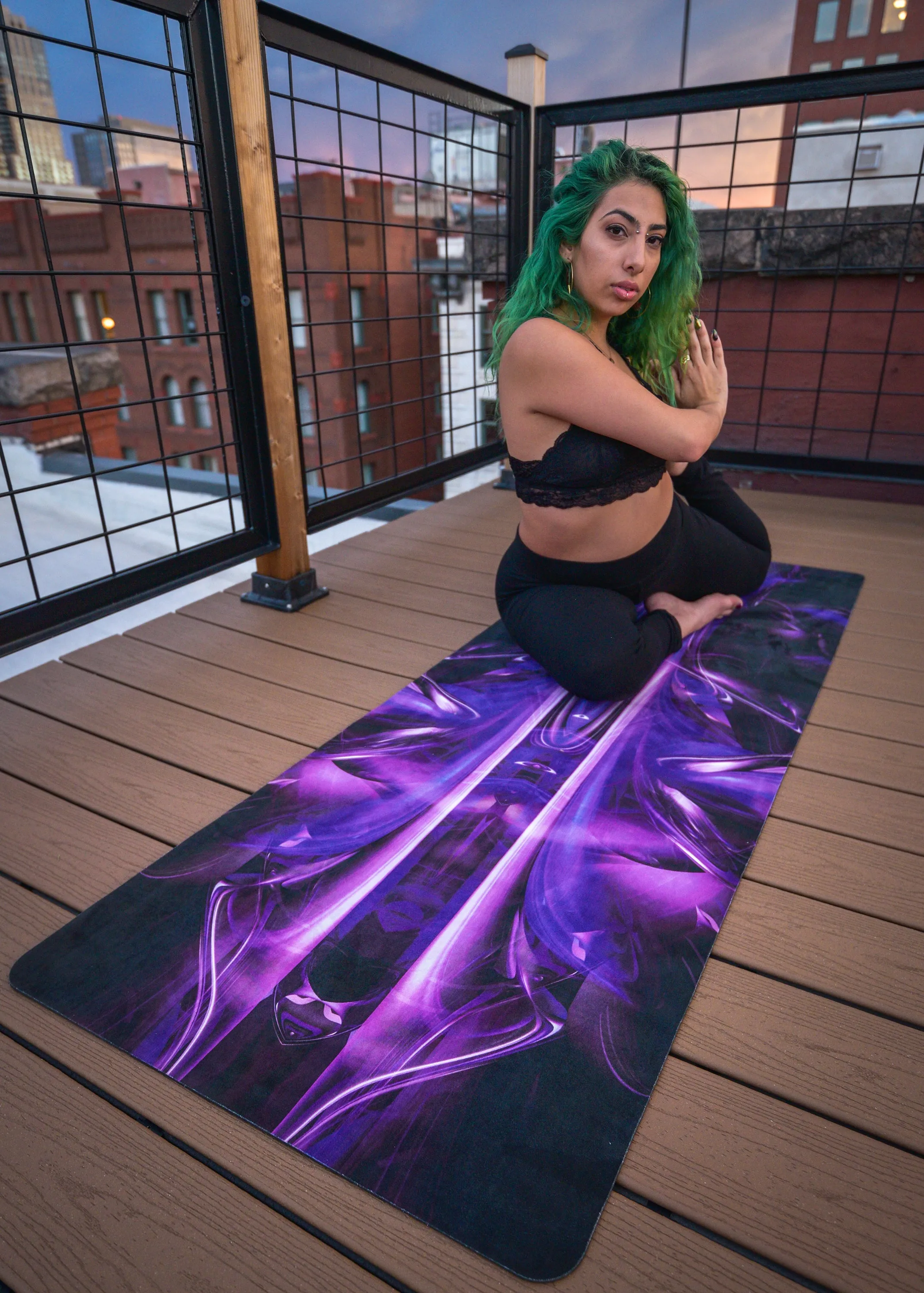 PURPLE ALIEN YOGA MAT